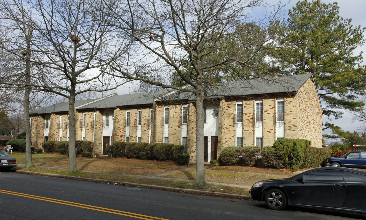 800-804 Cherokee Rd in Portsmouth, VA - Building Photo