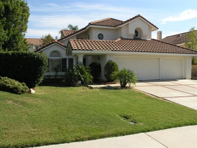 property at 23866 Vía De Gema Linda