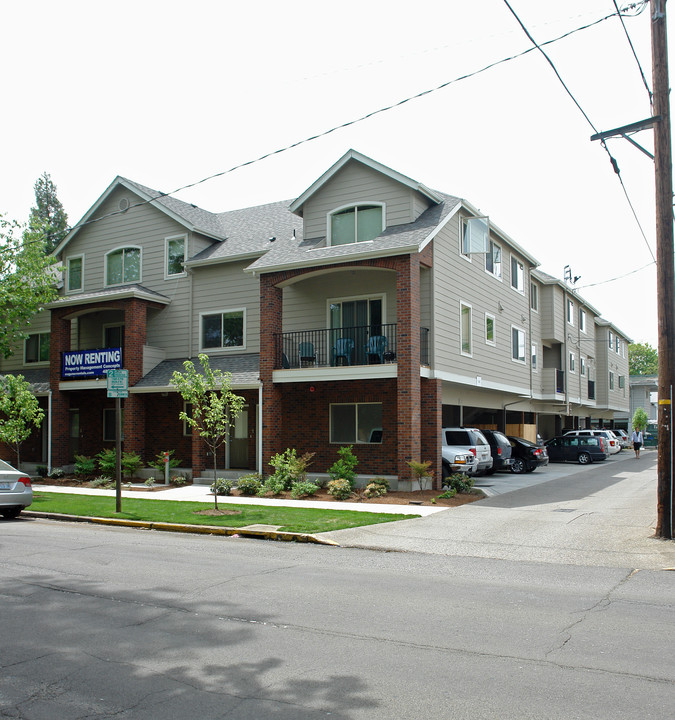 Duck Lofts in Eugene, OR - Building Photo