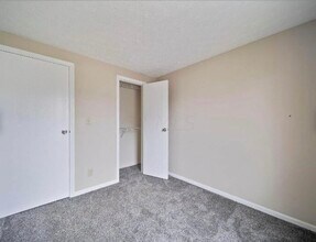 7871 Kiowa Way in Worthington, OH - Building Photo - Building Photo