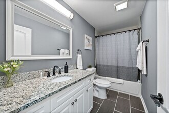 3755 W 75th Ct, Unit SI ID1285097P in Merrillville, IN - Foto de edificio - Building Photo