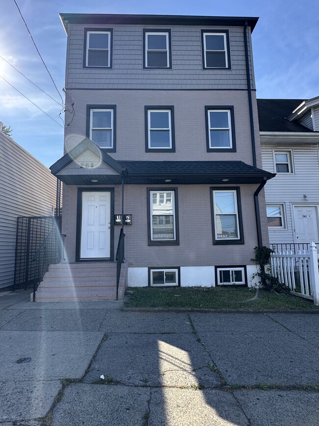 264 Union Ave, Unit 2