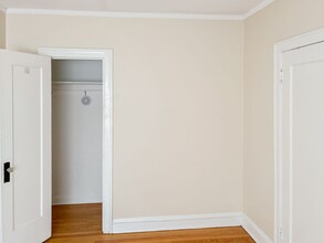 1605 W Sunnyside Ave, Unit 1W in Chicago, IL - Foto de edificio - Building Photo