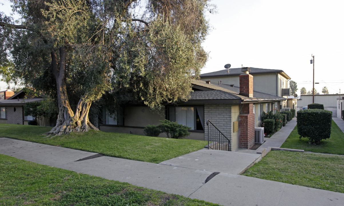 1070 Springfield St in Upland, CA - Building Photo