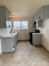 1951 N Ventura Rd in Oxnard, CA - Building Photo - Building Photo