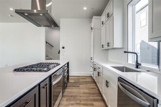 2143 Mail Ave in Dallas, TX - Building Photo - Building Photo