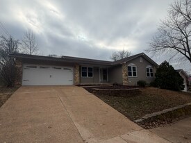 4706 McIlroy Dr in St. Louis, MO - Building Photo