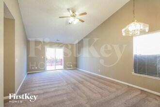 4 Ashwood Cir in Brownsburg, IN - Foto de edificio - Building Photo