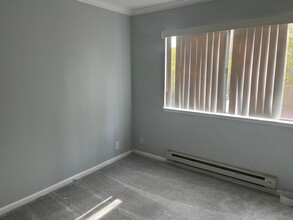 952 Kiely Blvd, Unit H in Santa Clara, CA - Building Photo - Building Photo