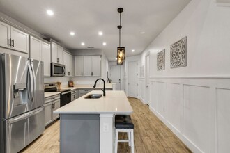 5606 Silverbridge Trl in Bradenton, FL - Building Photo - Building Photo