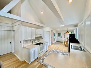 1875 Bayview Ave in Southold, NY - Building Photo - Building Photo