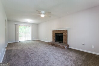 979 Brandon Hill Way in Jonesboro, GA - Building Photo - Building Photo