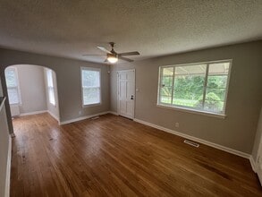 111 Glenhaven Rd in Knoxville, TN - Building Photo - Building Photo