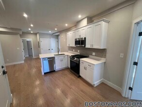 161 Allston St, Unit 6 in Boston, MA - Building Photo - Building Photo