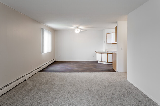 Regency Park in North St. Paul, MN - Building Photo - Interior Photo