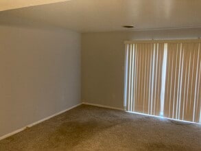 38 Willa Dr, Unit A in Jackson, TN - Building Photo - Building Photo