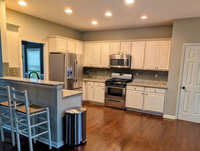 13125 Morningpark Cir in Alpharetta, GA - Building Photo - Building Photo