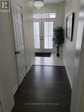 36 Aldgate Ave in Hamilton, ON - Building Photo - Building Photo