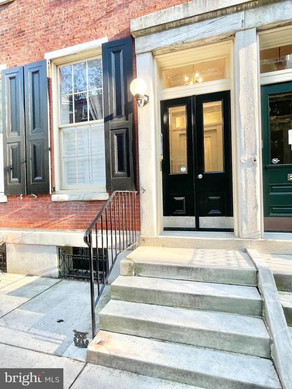 property at 1716 Pine St