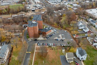 John Prete Apartments in West Haven, CT - Foto de edificio - Building Photo