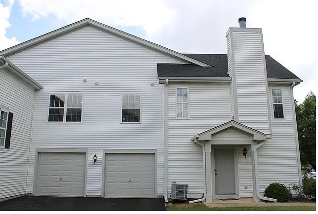property at 2462 Frost Dr