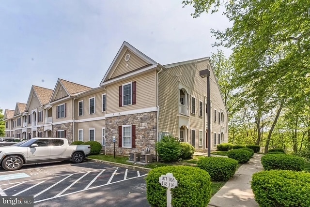 1324 W Chester Pike, Unit 115 in West Chester, PA - Building Photo - Building Photo