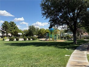 7833 Hidden Village Ave in Las Vegas, NV - Building Photo - Building Photo
