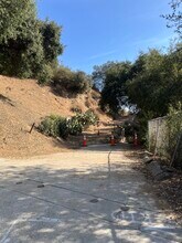 3555 Shaw Ranch Rd in Pasadena, CA - Foto de edificio - Building Photo