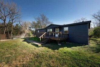 1403 Lipan Trail in Austin, TX - Building Photo - Building Photo