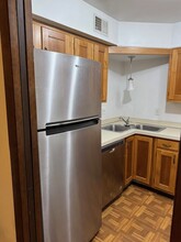 1620 Camellia Dr, Unit B2 in Munster, IN - Building Photo - Building Photo
