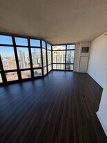 333 N Desplaines St, Unit 2710 in Chicago, IL - Building Photo
