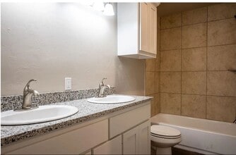 410 Grove in Perry, OK - Building Photo - Building Photo