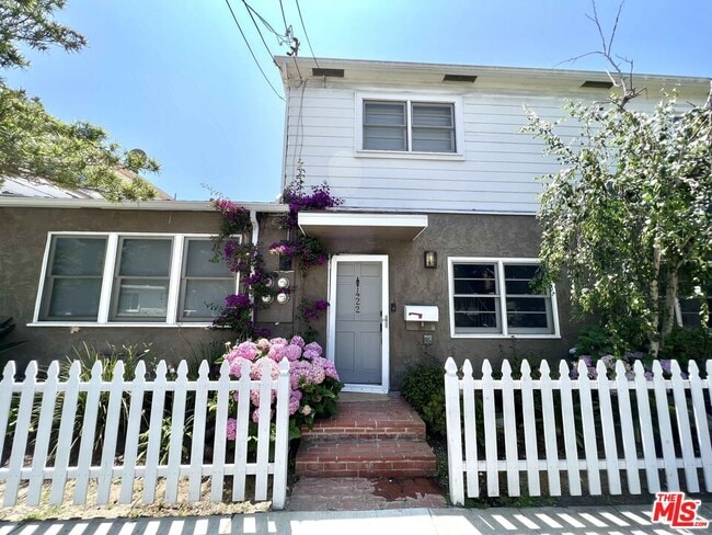 422 Pacific St in Santa Monica, CA - Foto de edificio - Building Photo