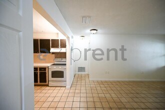 6040 SW 26th St in Miramar, FL - Building Photo - Building Photo