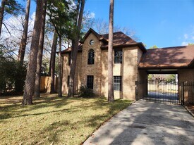 11206 Hylander Dr in Houston, TX - Building Photo