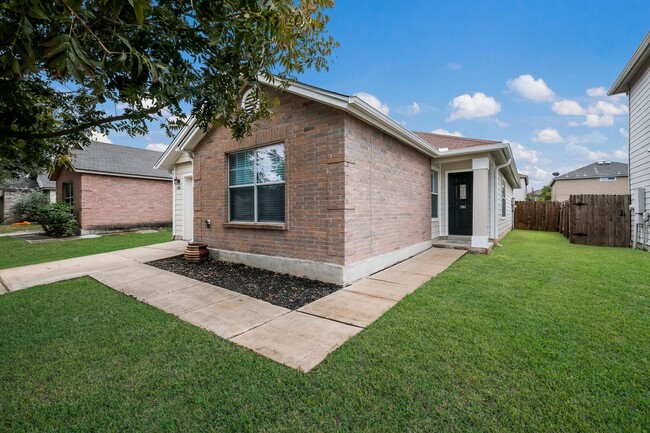 8848 Staghorn Ml in Converse, TX - Building Photo - Building Photo