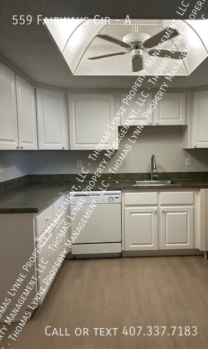 559 Fairways Cir in Ocala, FL - Foto de edificio