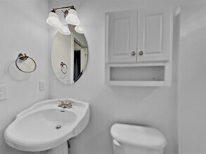 942 Mahle Dr in Reynoldsburg, OH - Building Photo - Building Photo