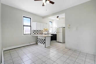 6011 Park Ave in West New York, NJ - Building Photo - Building Photo
