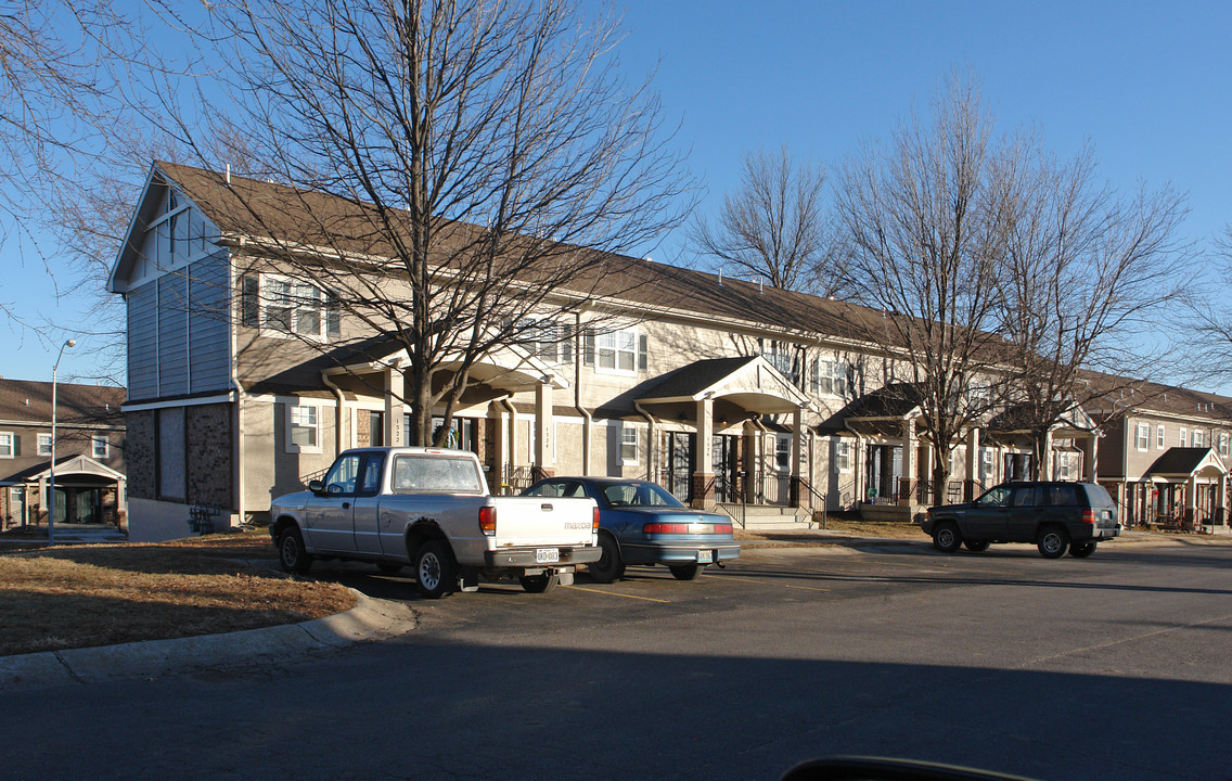 Villas at Autumn Bend in Blue Springs, MO - Building Photo