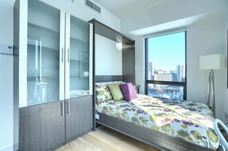 1055 Rue de la Montagne, Unit SI ID1261777P in Montréal, QC - Building Photo - Building Photo