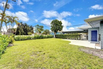 208 NW 1st St in Boynton Beach, FL - Building Photo - Building Photo