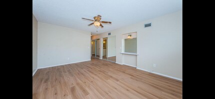 2286 Mexican Way, Unit 38 in Clearwater, FL - Building Photo - Building Photo