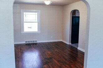 507 E Bennett St in Springfield, MO - Building Photo - Building Photo