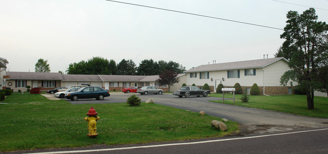 West Lake Apartments in Peoria, IL - Building Photo - Building Photo