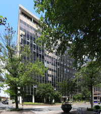 Rosslyn Gateway Apartments in Arlington, VA - Foto de edificio - Building Photo