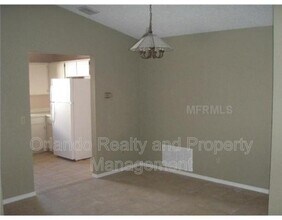 1102 Dees Dr in Oviedo, FL - Building Photo - Building Photo