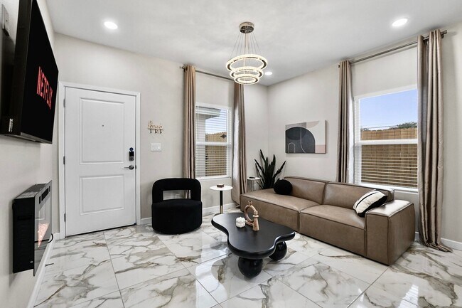 property at 505 N Emerald Ave