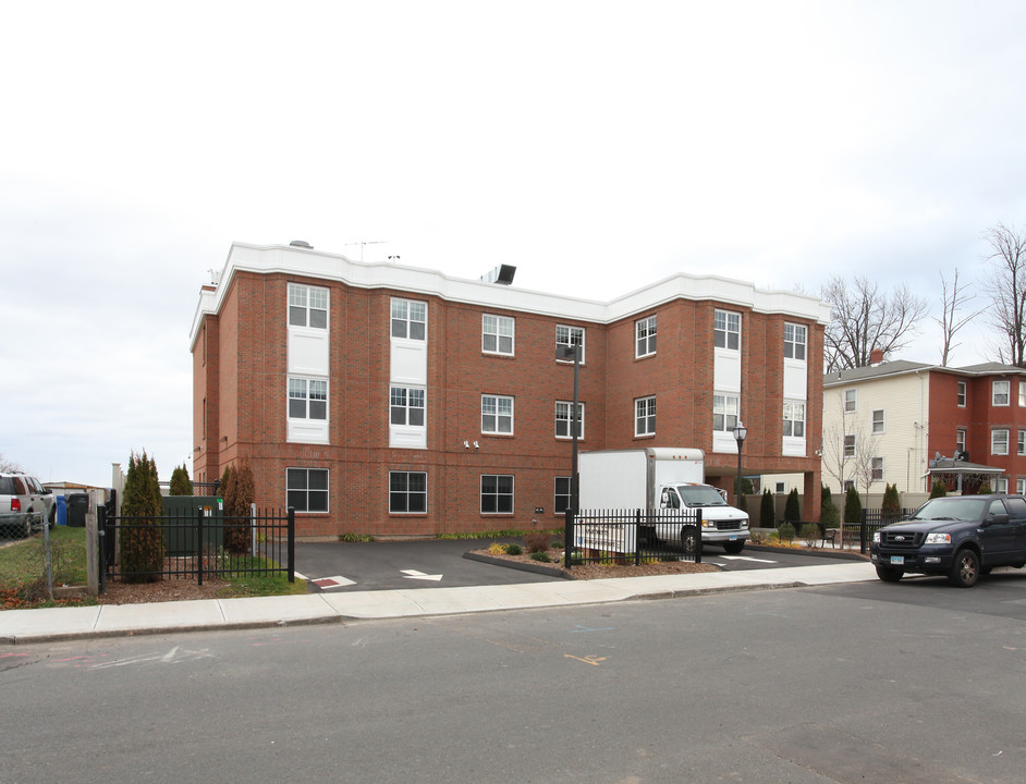 Victory Cathedral Apartments in Hartford, CT - Building Photo