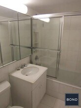 200 E 71st St in New York, NY - Building Photo - Building Photo